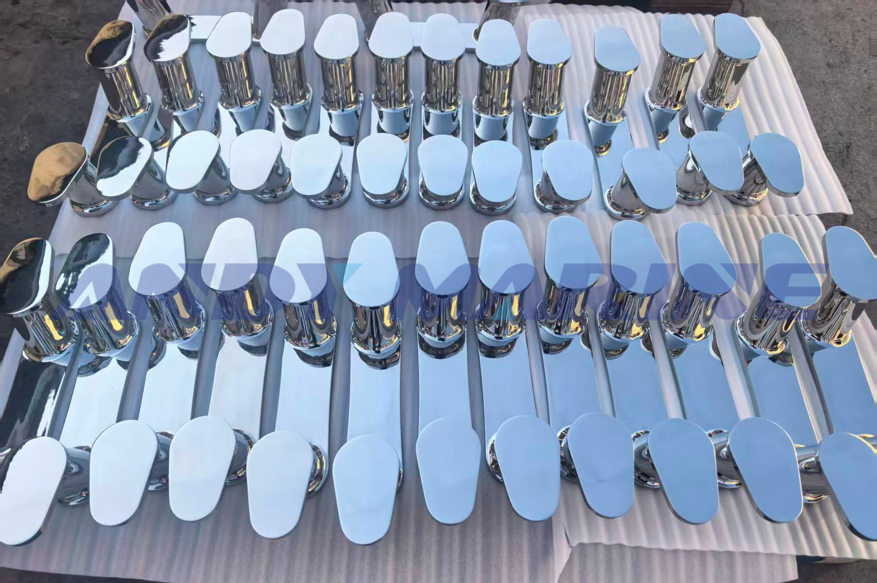 اینڈی میرین کامیابی کے ساتھ اعلی کارکردگی 316 سٹینلیس سٹیل بولارڈ فراہم کرتی ہے